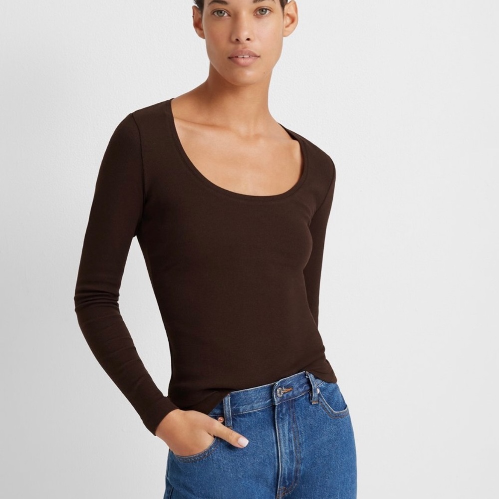 Club Monaco Brown Long Sleeve Scoop Neck XS